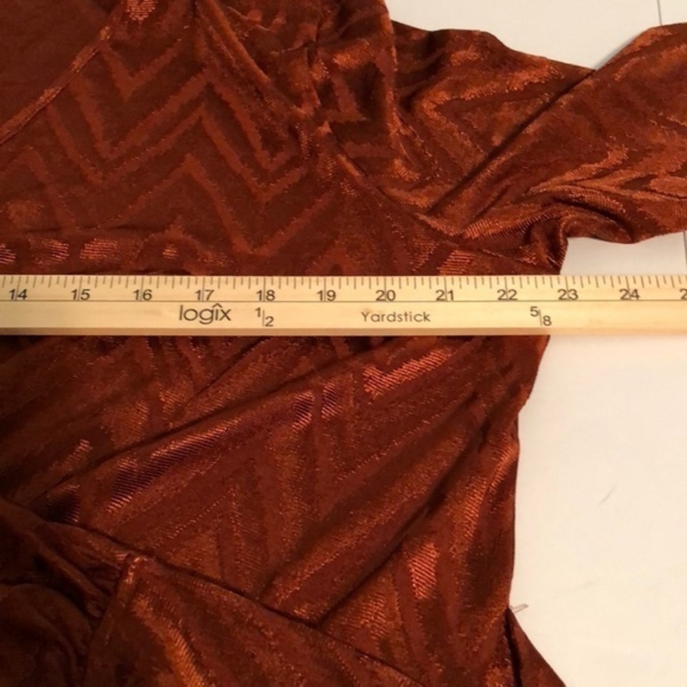 Est. 1946 Top Size Xl Rust Color With A Chevron P… - image 3
